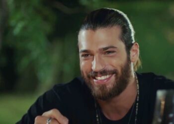 Can Yaman: censurata una sua foto su Instagram. La risposta dall’attore non si fa attendere