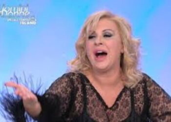 Uomini e Donne, Tina Cipollari è un uragano contro una corteggiatrice: ecco cos’è successo