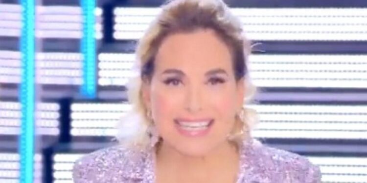 Ascolti tv, dati auditel domenica 20 ottobre. Sfida tra Live-Non è la D’Urso e Imma Tatataranni
