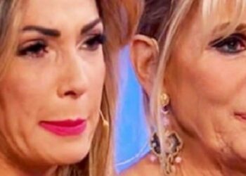 Uomini e Donne, anticipazioni di oggi, martedì 19 novembre: lacrime dietro le quinte per Gemma e Ida