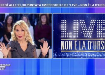 Live – Non è la D’Urso, non solo Marco Carta: gli altri ospiti in studio