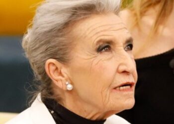Grande Fratello Vip, il ricovero di Barbara Alberti: ecco che cosa ha avuto e come sta ora. Ma sui social è bufera.