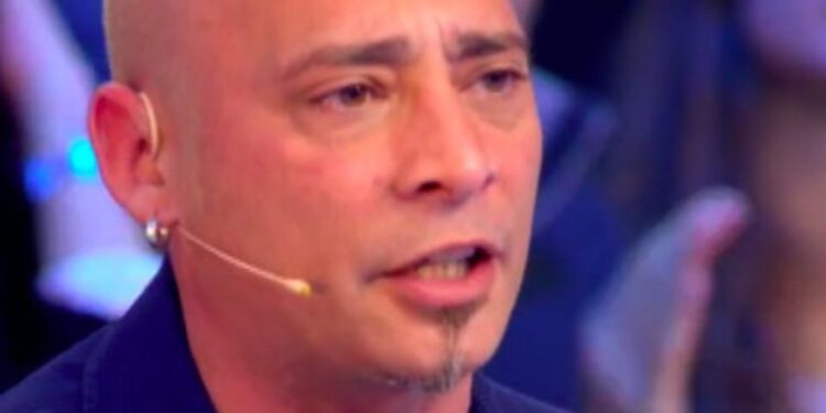 Grande Fratello Vip: Salvo contro il reality dopo la squalifica.