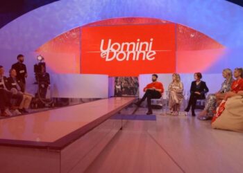 Uomini e Donne, anticipazioni di oggi, mercoledì 15 gennaio: Maria vuole parlare della segnalazione di Armando. Gemma sfilerà in bikini?