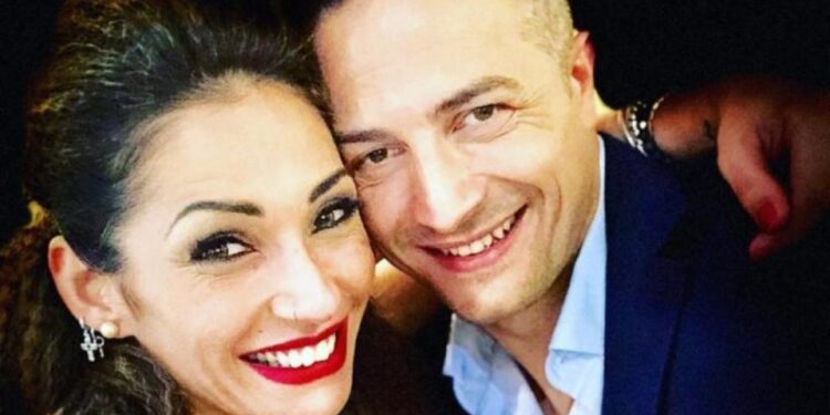 Uomini e Donne: lieto annuncio di Ida Platano e Riccardo Guarnieri, ma un dettaglio preoccupa i fan