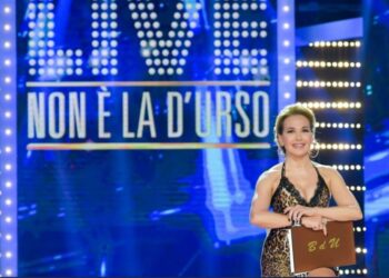 Ascolti tv, dati auditel domenica 9 febbraio. Sfida tra Live – Non è la D’Urso e “Come una Madre”.