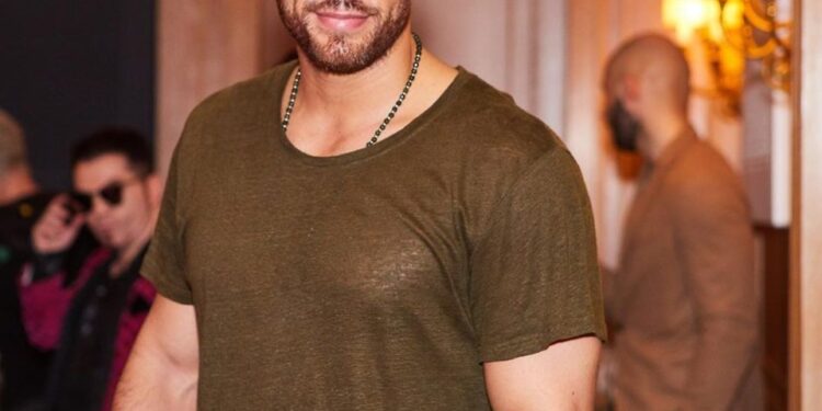 Can Yaman, messaggio di solidarietà all’Italia per il Coronavirus