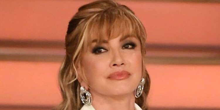 Ballando con le Stelle: la decisione di Milly Carlucci dopo il rinvio
