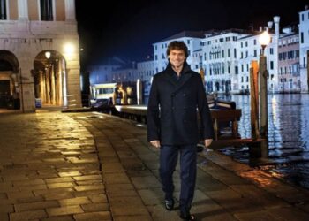 Ascolti tv, dati auditel mercoledì 25 marzo. Sfida tra il Grande Fratello Vip e Stanotte a Venezia