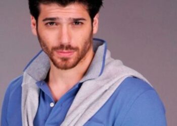 Can Yaman: come sta passando la quarantena il bellissimo attore turco? La sua richiesta ai fan italiani