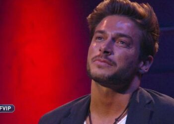 Grande Fratello Vip, confessione di Andrea Denver su Adriana Volpe dopo il reality