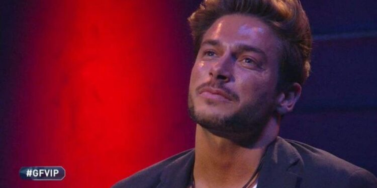 Grande Fratello Vip, confessione di Andrea Denver su Adriana Volpe dopo il reality