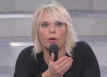 Uomini e Donne, anticipazioni: la decisione di Maria De Filippi per la ‘Fase 2’. Risolleverà gli ascolti?