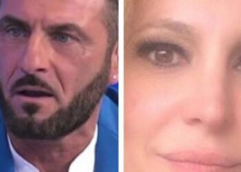 Grande Fratello Vip, Sossio respinge duramente l’offerta di pace di Antonio. Lui risponde ad Adriana Volpe
