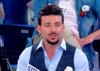 Uomini e Donne, anticipazioni puntata 12 maggio: Sirius spiazza Gemma e Tina lo punzecchia