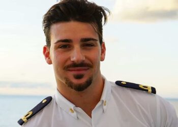 Uomini e Donne, militari all’attacco di Sirius: “Il corteggiatore di Gemma Galgani non è uno di noi”