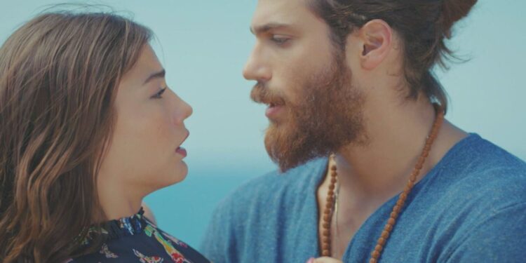 Daydreamer, Sanem rischia di finire in un burrone e Can la salva: la romantica location