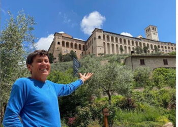 Gianni Morandi: vita privata, chi è, età, carriera, moglie, figli, Instagram e curiosità sul cantante