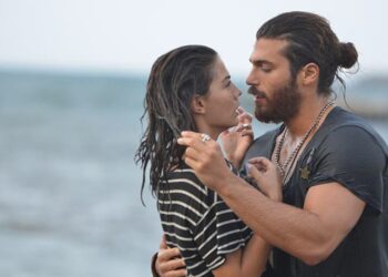 Anticipazioni Daydreamer 17 luglio: Sanem benda Can per fargli assaggiare i piatti di sua madre. Sul set accadono divertenti imprevisti