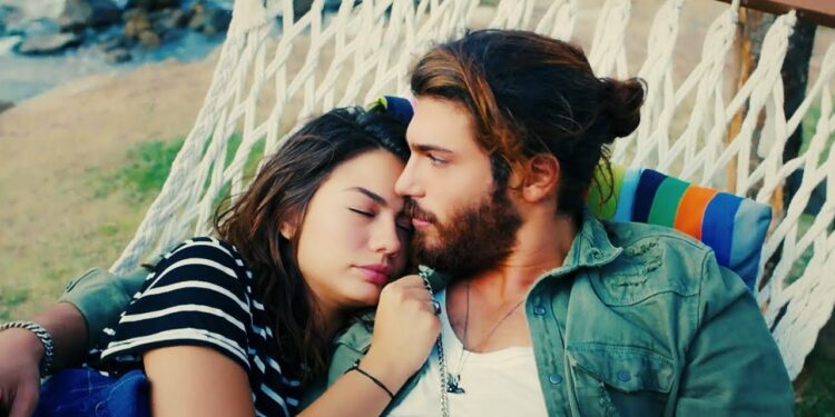 Anticipazioni Daydreamer 21 luglio: notte insieme su un’amaca per Can e Sanem, Polen furiosa