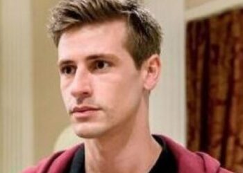 Anticipazioni Tempesta d’Amore 24-29 agosto: Paul scopre la verità su Romy, dopo aver rischiato di andare a letto con la sua assassina