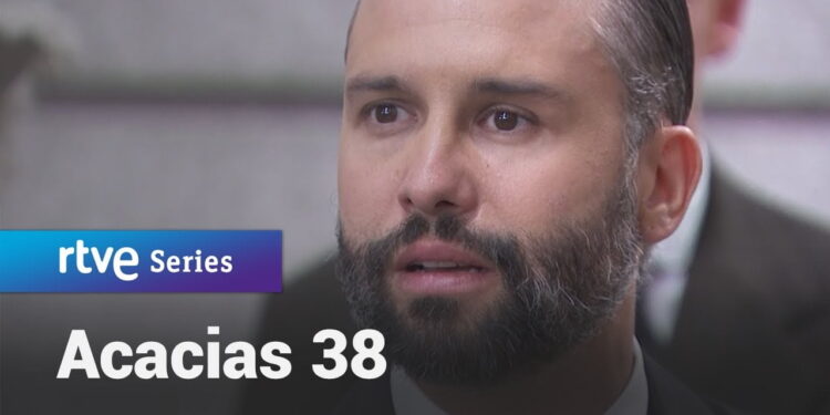 Anticipazioni spagnole Una Vita: Felipe fugge dopo l’apparizione di Santiago