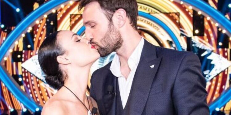 rosalinda cannavo arrabbiati sisma con gf vip andrea zenga sul rapporto con adua sono un poco cottarello 2592056