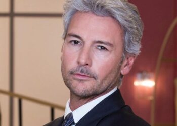 il paradiso delle signore 6 roberto farnesi interpreta umberto guarnieri dal 2018 2540440