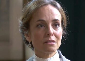 una vita anticipazioni 6 agosto Felicia corteggiata