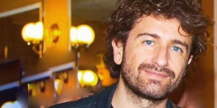 alessandro siani vita privata biografia Alessandro Siani