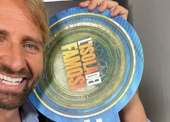 isola dei famosi linviato sara lisola dei famosi massimiliano rosolino inviato brando giorgi e awed concorrenti 2589280