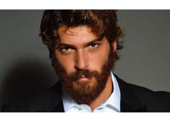 viola come il mare can Can Yaman10