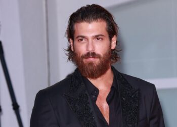 viola come il mare can can yaman kika