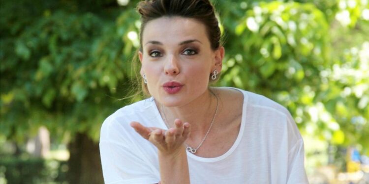 christiane filangieri vita privata biografia christiane filangieri manda baci 78207