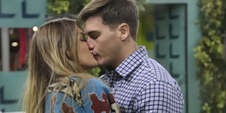 gf vip 6 alessandro basciano gf vip e gia finita tra sophie e alessandro ufficialmente non stiamo piu insieme 2709372