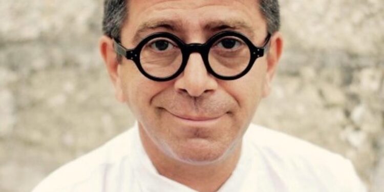 pino strabioli vita privata biografia Pino Strabioli biografia chi e eta altezza peso Instagram e vita privata 1280x720 1