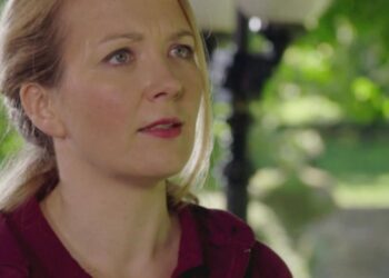 tempesta damore anticipazioni 28 marzo tempesta damore anticipazioni tedesche si perdera lanello della bisnonna di selina 2680026