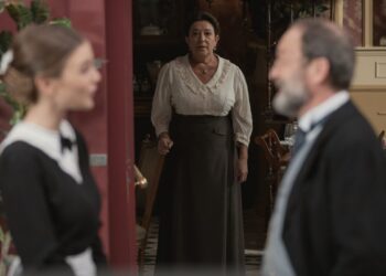 una vita anticipazioni 10 aprile Sabina5