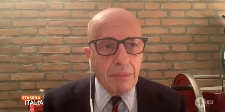 alessandro sallusti vita privata biografia FKDVB8sWQAEdrU2