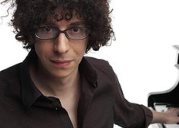 giovanni allevi vita privata biografia GN4 DAT 70568.jpg il pianista giovanni allevi ho un mieloma