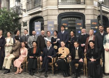 attore di una vita festeggia Cast Una Vita2