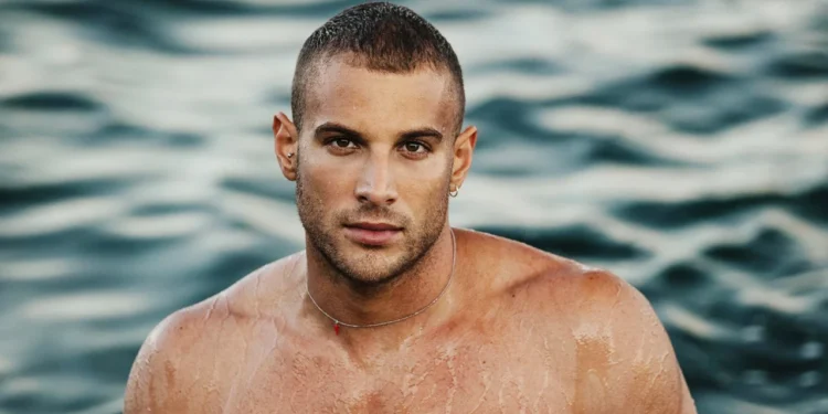 Alex Di Giorgio: vita privata, biografia, carriera, Instagram, coming out, amori e curiosità sul campione di nuoto