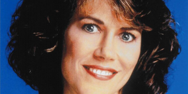 Ricordi Carol Potter di ‘Beverly Hills 90210’? Ecco come è oggi (Foto). Incredibile!
