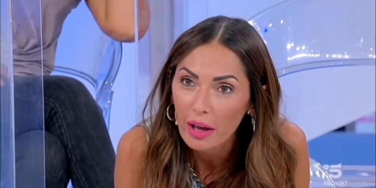 Uomini e Donne, anticipazioni 12 ottobre: come va tra Ida Platano e Claudio? Il corteggiatore Alessio fa una scelta