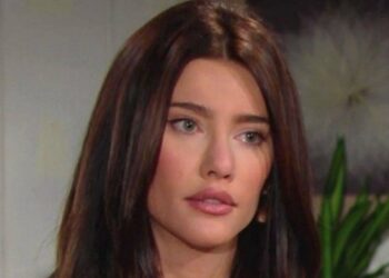 Ricordi Jacqueline MacInnes Wood (Steffy Forrester) di ”Beautiful”? Ecco com’è oggi (Foto)