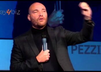 Andrea Pezzi: vita privata, biografia, lavoro, Instagram, relazione con Cristiana Capotondi, figli e curiosità sull’imprenditore ed ex vj