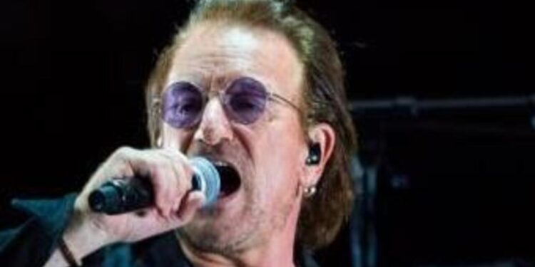 Perchè Bono Vox indossa sempre gli occhiali da sole