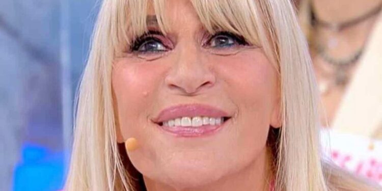Uomini e Donne, anticipazioni 4 novembre: Federica Aversano e Lavinia Mauro si chiariranno con i loro corteggiatori? Gemma Galgani frequenterà il nuovo cavaliere?
