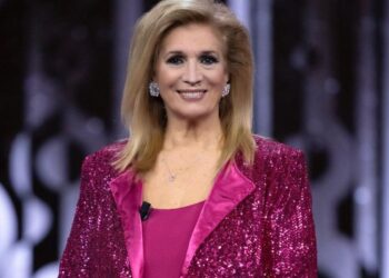 Iva Zanicchi: vita privata, biografia, carriera, Instagram, marito, figli e curiosità sulla cantante