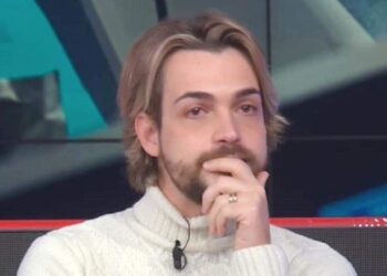 Valerio Scanu: vita privata, biografia, carriera, coming out, fidanzato e curiosità sul cantante
